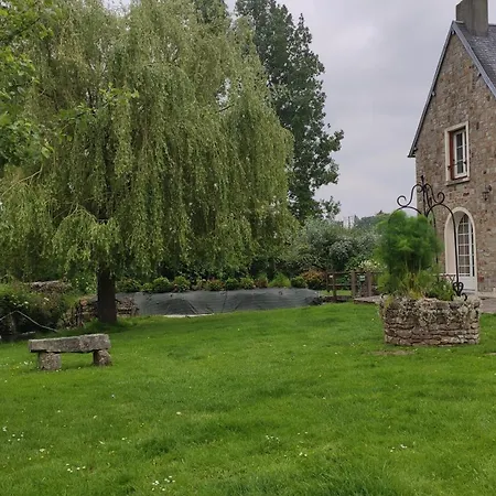 Right Between Two Coast Lines Apartment *