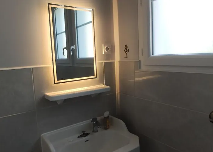 Right Between Two Coast Lines